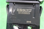 Кнопка (см фото) (5010589809) для Renault  TRUCK Premium 2 с 2005-2013г