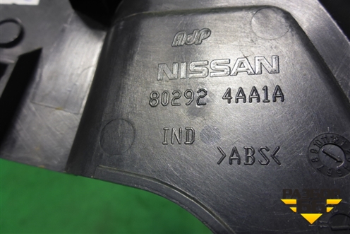 Накладка двери передней правой уголок (802924AA1A) для Nissan Almera G15 с 2012г
