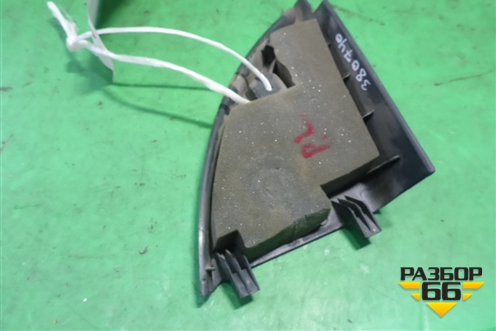 Накладка двери передней левой уголок (802930004R) для Renault Megane 3 с 2008-2016г