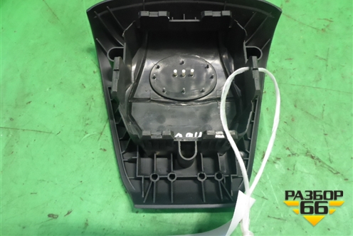 Крышка AIR BAG в рулевое колесо (после 2015г новая) для Toyota Land Cruiser (200) с 2008г