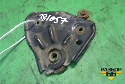 Кронштейн радиатора левый для Nissan Almera N16 с 2000-2006г
