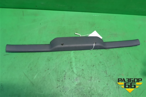 Обшивка двери багажника (верхняя) для Nissan Almera N16 с 2000-2006г