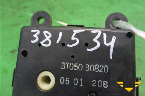 Моторчик заслонки отопителя (3T05030820) для Nissan Almera N16 с 2000-2006г