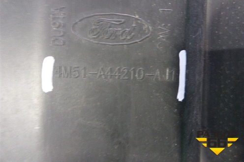 Спойлер на дверь багажника (хетчбэк,новый) (4M51A44210AM) для Ford Focus 2 с 2008-2011г