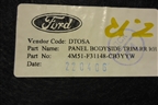 Обшивка багажника правая (седан) (4M51F31148CB3YYW) для Ford Focus 2 с 2005-2008г
