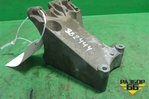 Кронштейн компрессора кондиционера ( 1.6л HWDA 100лс) (4M5Q19D624CC) для Ford Focus 2 с 2005-2008г