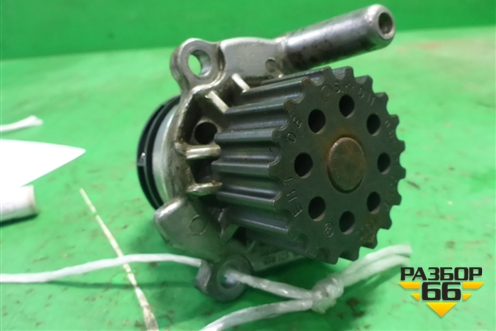 Насос водяной помпа ( 2.0л CLJ) (03L121011) для Volkswagen Tiguan с 2007-2011г