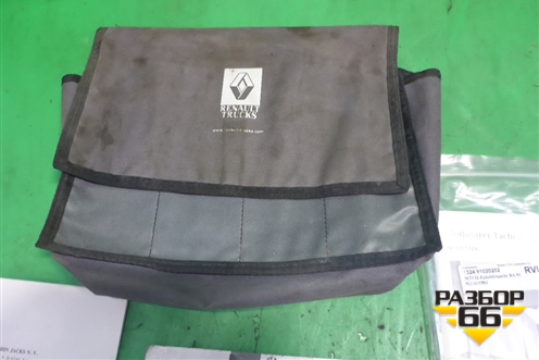Книга по автомобилю (комплект) для Renault  TRUCK Premium 2 с 2005-2013г