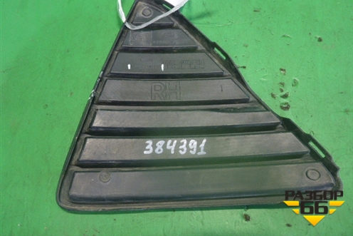 Решетка в передний бампер правая (до 2015г) (BM5117K946A) для Ford Focus 3 с 2011г