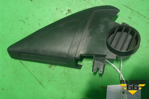 Накладка двери передней левой уголок (1Z0837973) для Skoda Octavia (А5) с 2004-2013г