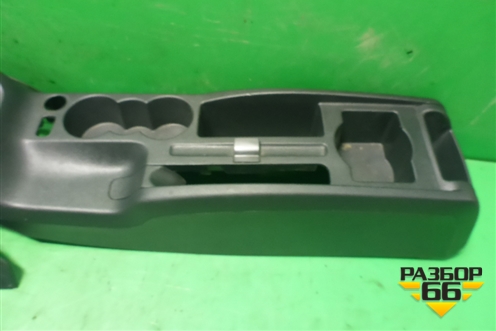 Консоль (1Z1863242) для Skoda Octavia (А5) с 2004-2013г