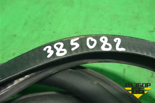 Уплотнитель двери передней правой (1Z0867365H) для Skoda Octavia (А5) с 2004-2013г