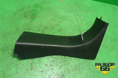 Обшивка багажника на заднюю панель (правая) (2N11N13024ACW) для Ford Fusion с 2002г
