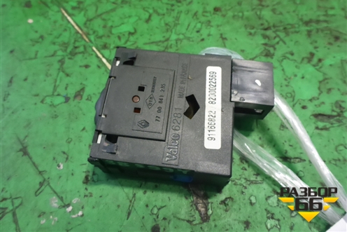 Переключатель корректора фар (8200022569) для Renault Clio с 1998-2002г