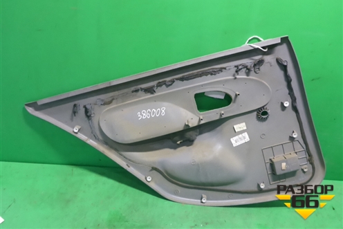 Обшивка двери задней правой под механику (8200149434) для Renault Clio с 1998-2002г