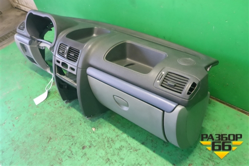 Торпедо не под AIR BAG (после 2001г) для Renault Clio с 1998-2002г