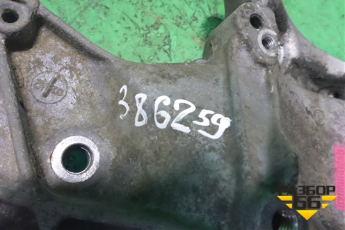 Кронштейн генератора ( 1.4л K7JA700) (с кондиционером) (8200066249) для Renault Clio с 1998-2002г