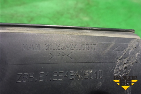 Крышка блока предохранителей (на разъёмы) (81254240017) для MAN  TGX с 2007г