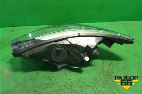 Фара правая (галоген) (260108765R) для Renault Kaptur с 2016г