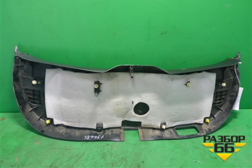 Обшивка двери багажника (BP4K68960) для Mazda Mazda 3 (BK) с 2003-2009г 