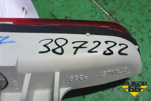 Фонарь задний стоп сигнал (хетчбэк) для Mazda Mazda 3 (BK) с 2003-2009г 