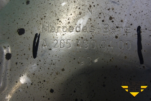 Насадка на глушитель (правая) (A2054900400) для Mercedes Benz C-Klass W205 с 2014г