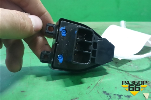 Переключатель регулировки зеркал (BJ0E66600) для Mazda Mazda 3 (BK) с 2003-2009г 