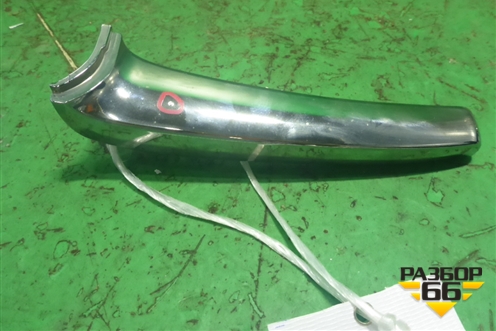 Накладка на решетку радиатора (левая хром) (531260E080) для Toyota Highlander с 2013-2021г
