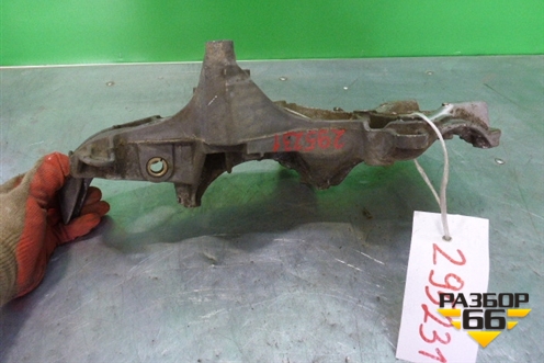 Кронштейн генератора (1.4л K7JA710) (8200169566) для Renault Logan с 2004-2015г