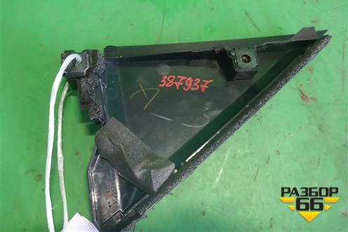 Накладка двери задней правой (уголок) (6748748041) для Lexus RX 300 c 2009-2015г