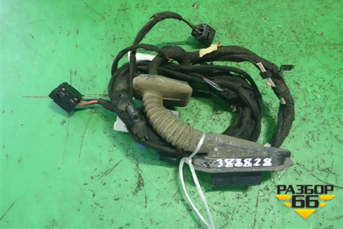 Проводка двери передней правой (YMM502930) для Land Rover Range Rover 3 с 2002-2012г