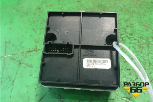 Модуль кнопок (регулировки подвески) (7H4214B596AA) для Land Rover Range Rover 3 с 2002-2012г