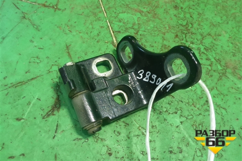 Петля двери задней правой нижняя для Land Rover Range Rover 3 с 2002-2012г