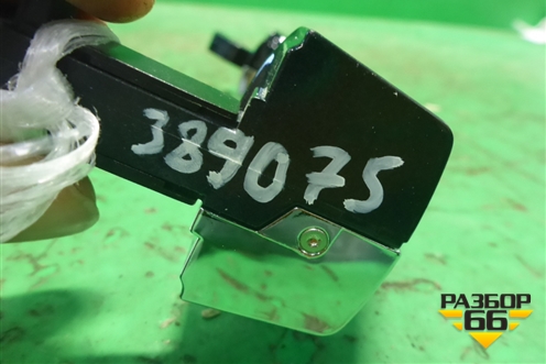 Ручка наружная двери передней левой (с хромом новая) (1457731) для Ford Focus 2 с 2008-2011г