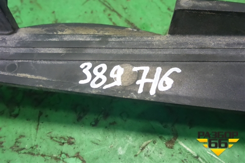 Кронштейн (на моторном щите левый малый) (6901873) для Land Rover Range Rover 3 с 2002-2012г