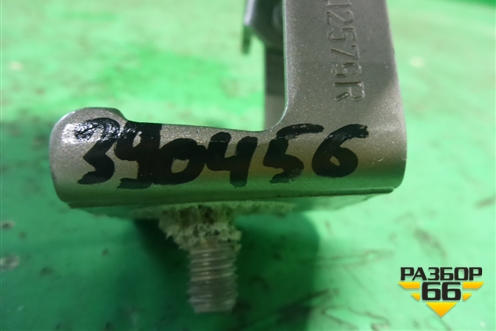 Петля двери багажника (844002579R) для Renault Sandero с 2013-2022г