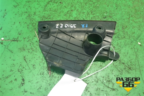 Накладка на решетку радиатора (правая) (62580CA000) для Nissan Murano (Z50) с 2002-2008г
