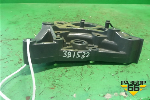 Крышка двигателя передняя ( 2.5л 4D56) (1064A032) для Mitsubishi L 200 c 2006-2015г