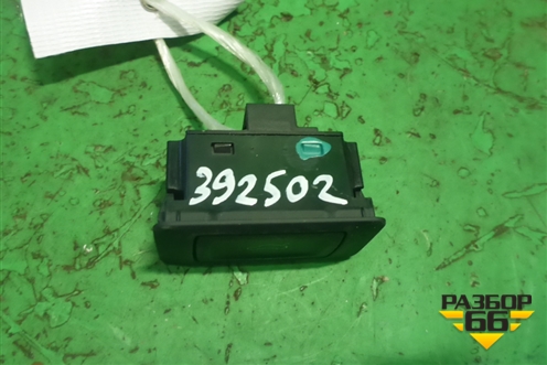 Кнопка закрывания крышки багажника (4G0959831A) для Audi A8 с 2009-2017г