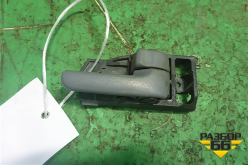 Ручка внутренняя двери задней правой для Toyota Rav-4 с 2000-2005г