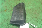 Накладка внутренняя (под левую ногу водителя) (5819242030) для Toyota Rav-4 с 2000-2005г