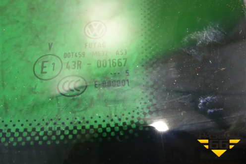 Стекло глухое правое (2015г) (5N0845042S) для Volkswagen Tiguan с 2011-2016г