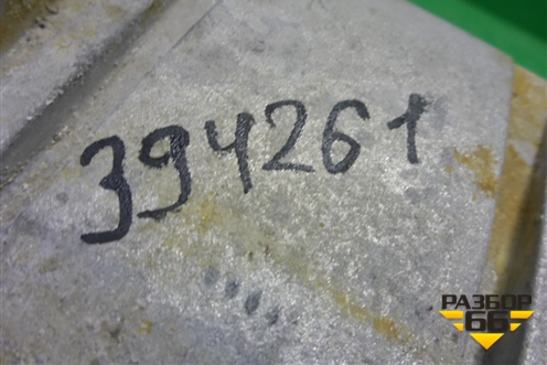 Кронштейн впускного коллектора (1.6л K4M2842) (8200503258) для Renault Logan II с 2012г