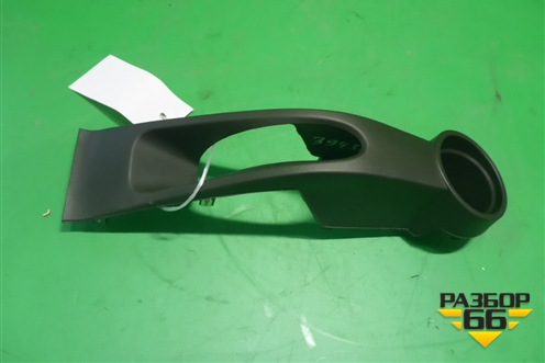 Накладка внутренняя (на консоль задняя) (6J0863289) для Seat Ibiza с 2008-2017г