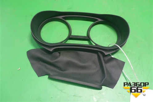Накладка на щиток приборов (6J0857059C) для Seat Ibiza с 2008-2017г