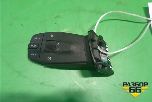 Модуль кнопок управления магнитолой подрулевой (5J0959849) для Seat Ibiza с 2008-2017г
