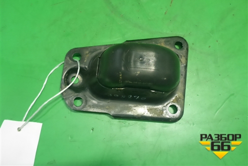 Кронштейн заднего рычага (продольного левого) (1K0505129J) для Skoda Octavia (А5) с 2004-2013г