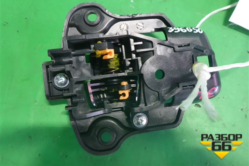 Ручка внутренняя двери задней левой (MN105359) для Mitsubishi Outlander XL с 2006-2012г