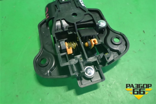 Ручка внутренняя двери передней левой (MN105359) для Mitsubishi Outlander XL с 2006-2012г