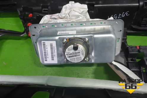 Торпедо под AIR BAG без AIR BAG (51459276237) для BMW X5 F15 с 2013г
